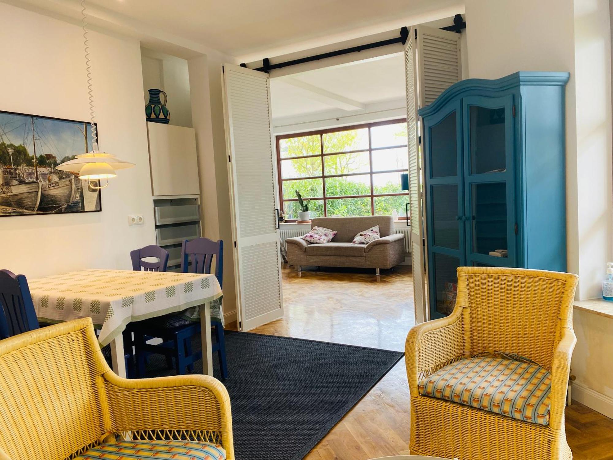 Apartment 2 *